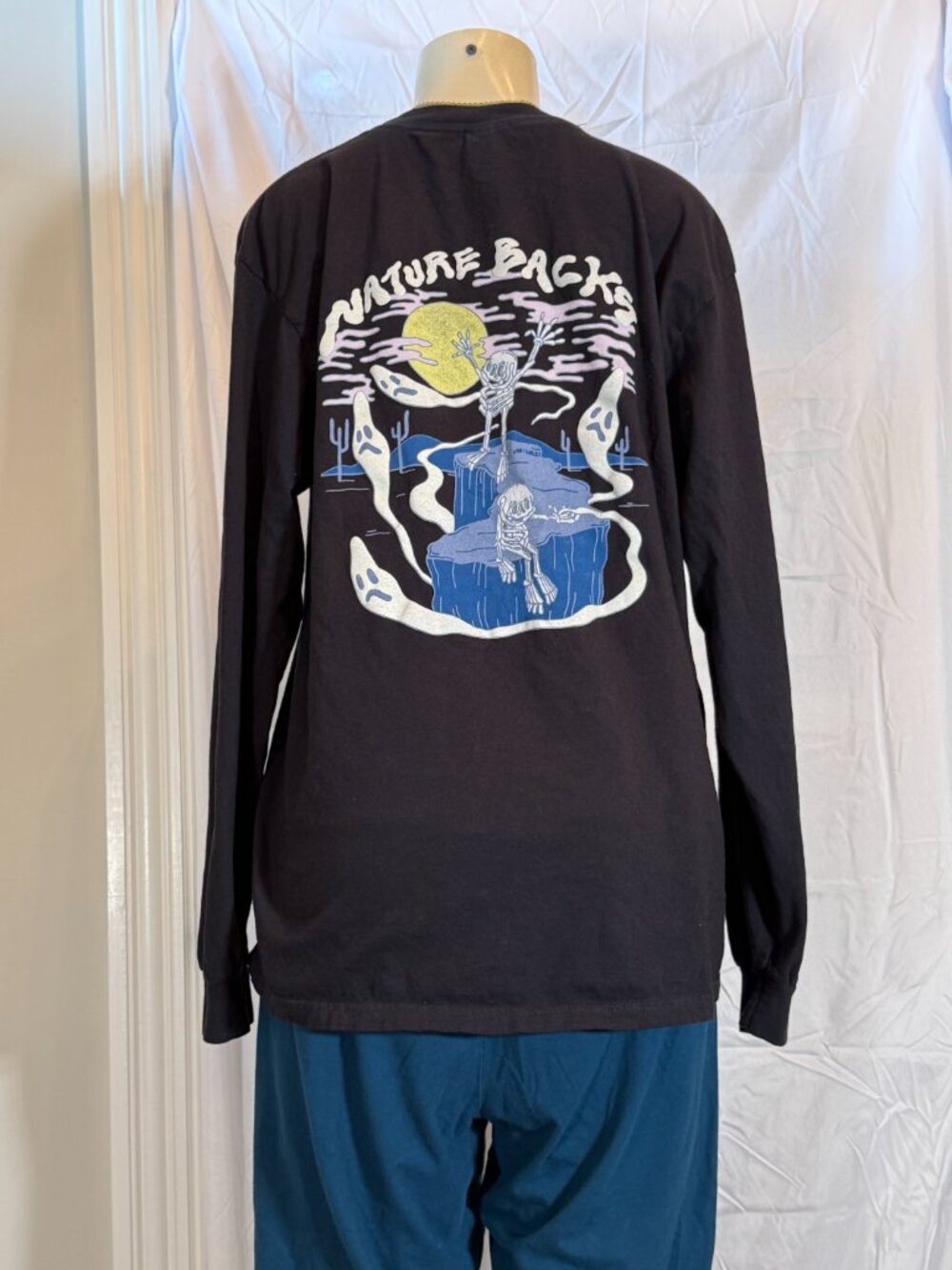 Naturebacks Black LS sleeve Spooky Waterfall Tee Adult L - Picture 4 of 4